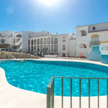 Casablanca 5. Con Vistas A La Piscina. Fuengirola