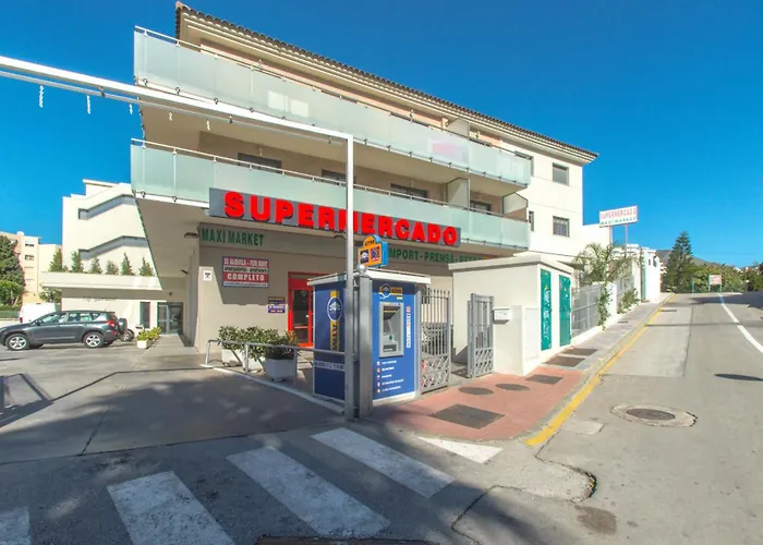 Casablanca 5. Con Vistas A La Piscina. * Fuengirola